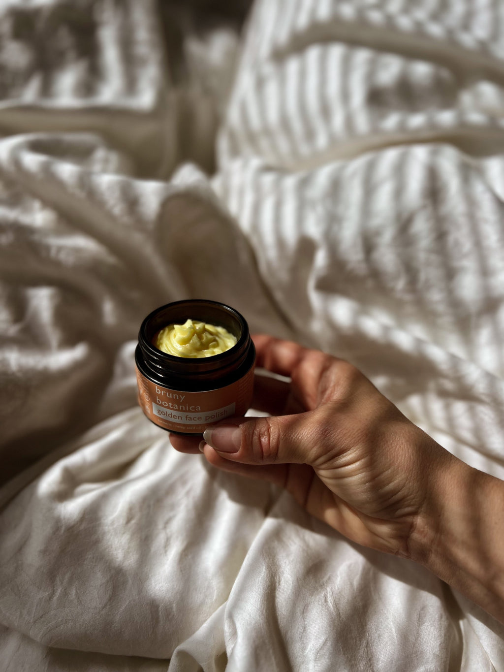 Golden Face Polish image 1