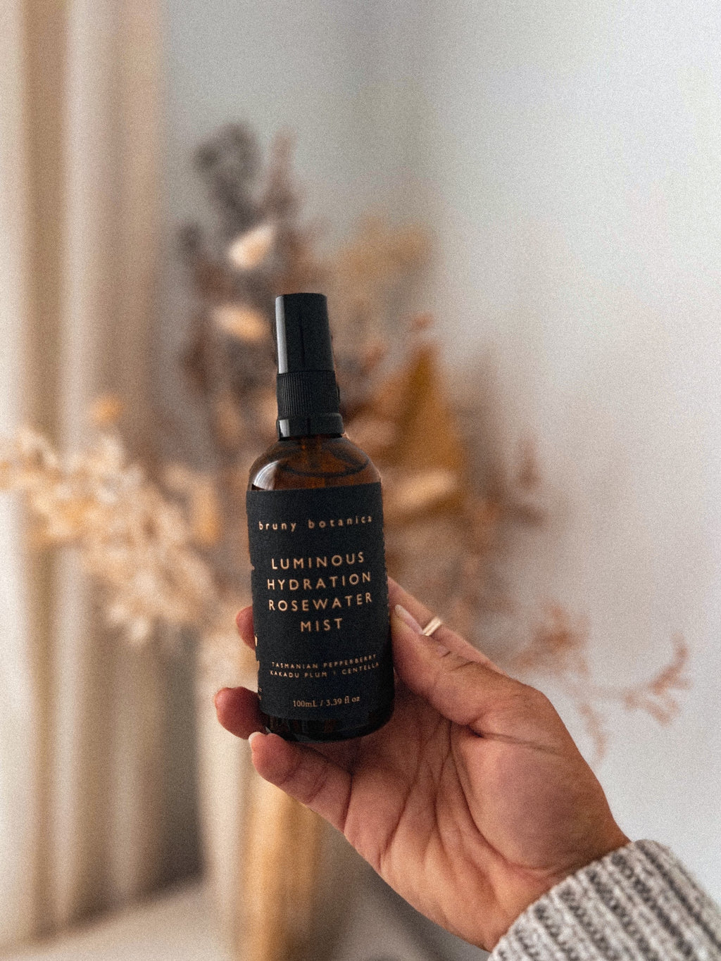 Luminous Hydration Rosewater Mist image 0